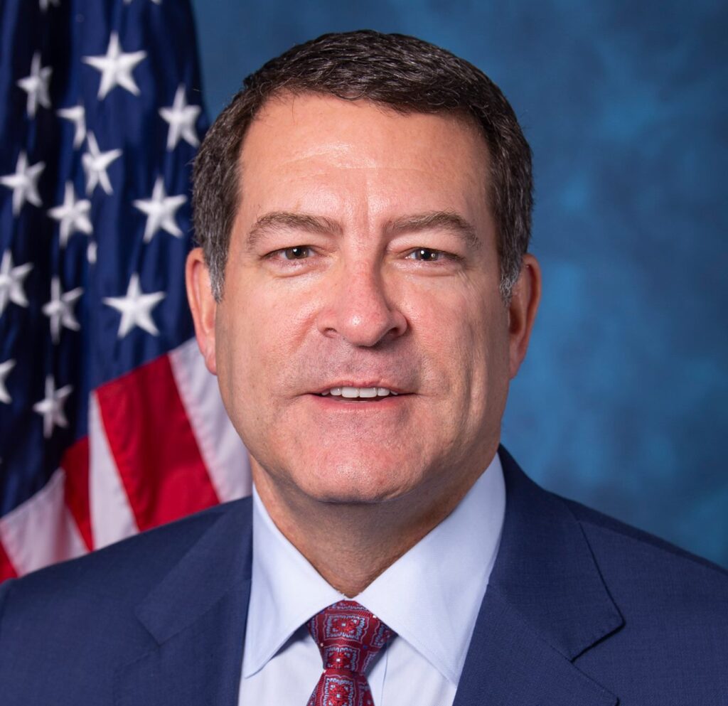 Congressman Mark E Green By United States Congress - https://twitter.com/RepMarkGreen, Public Domain, https://commons.wikimedia.org/w/index.php?curid=75592712