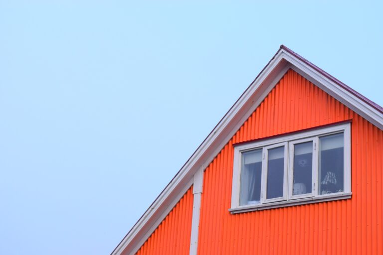 peak of house roof